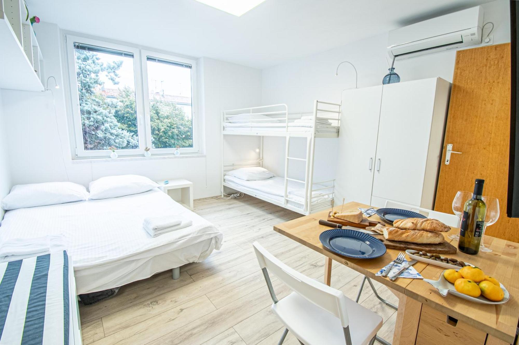 Umag Center Apartment Parking By Rentistra Luaran gambar