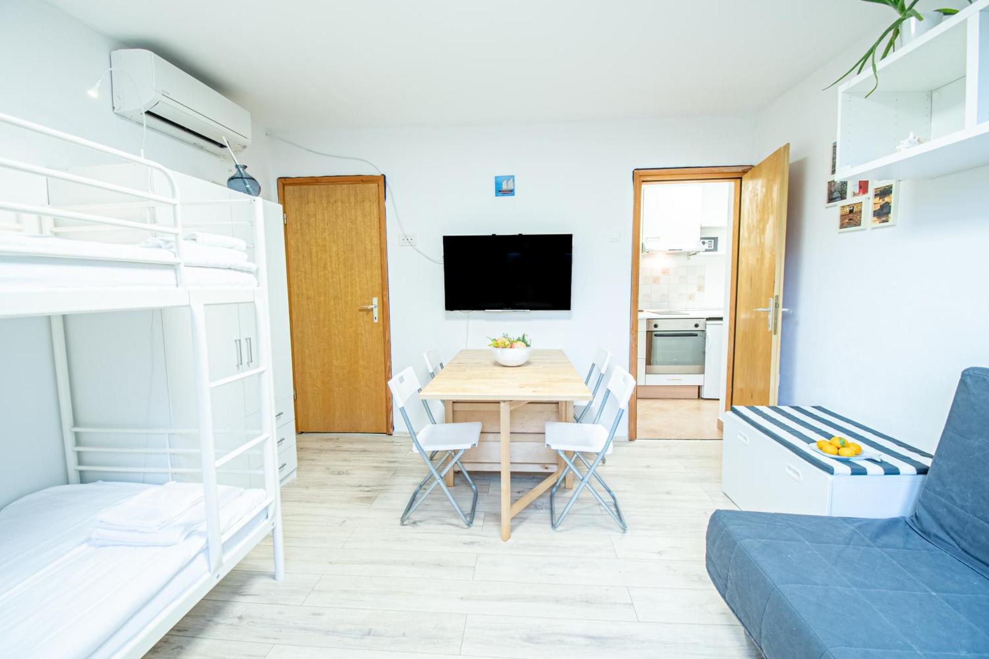 Umag Center Apartment Parking By Rentistra Luaran gambar